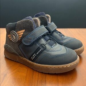 Biomecanics, size eu 27